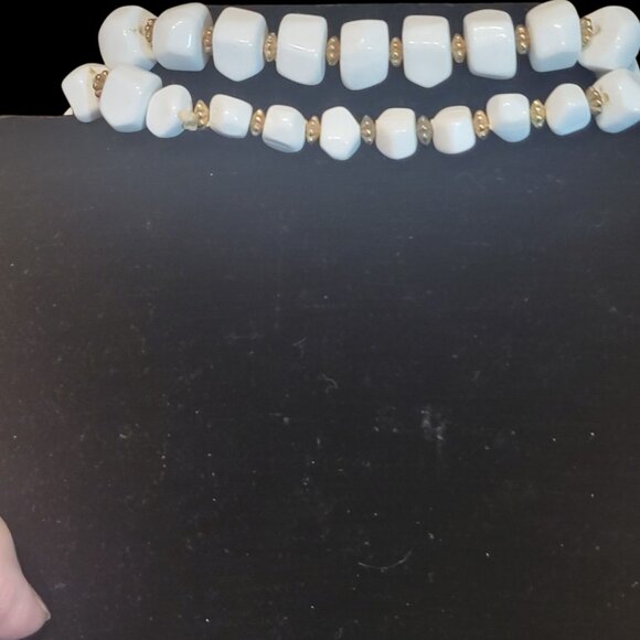 VINTAGE Double Strand Chunky White Bead Necklace | Mod Statement Costume Jewelry - Picture 3 of 3